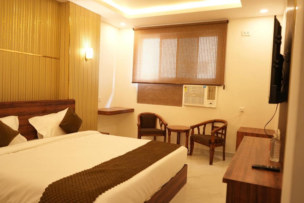 Hotel Golden Palace Lucknow Zewnętrze zdjęcie