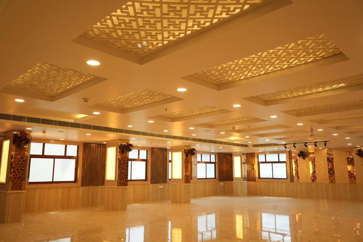 Hotel Golden Palace Lucknow Zewnętrze zdjęcie